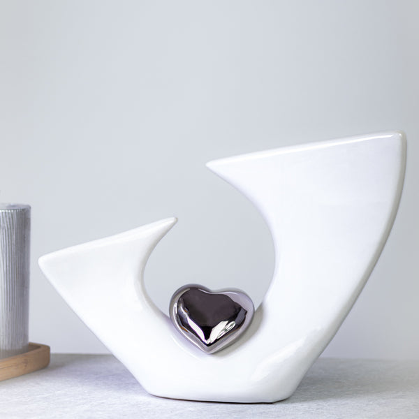 Glimmering White With Heart Ceramic Table Decor