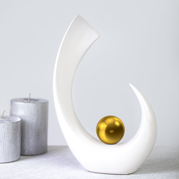 Modern White Ceramic Spirale With Gold Ball Table Showpiece