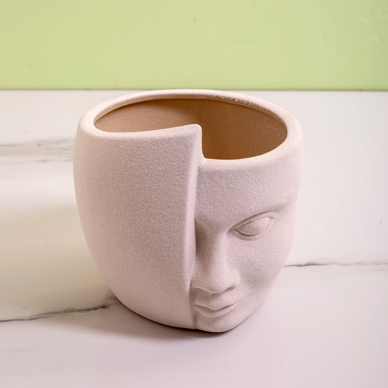 White Memor Face Shape Vase